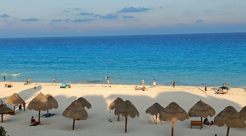 Playa Delfines