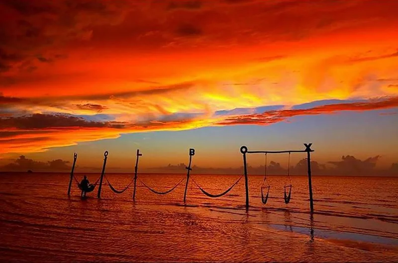Atardecer en Playa Holbox Norte