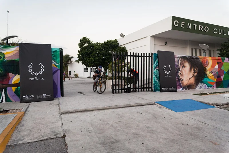 Centro Cultural Playa Del Carmen IMCAS