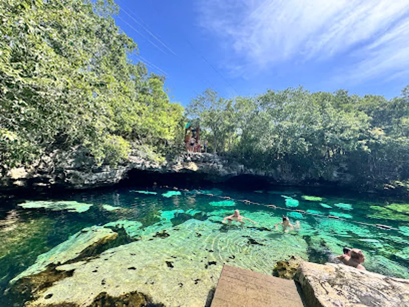 Cenote Azul Riviera Maya