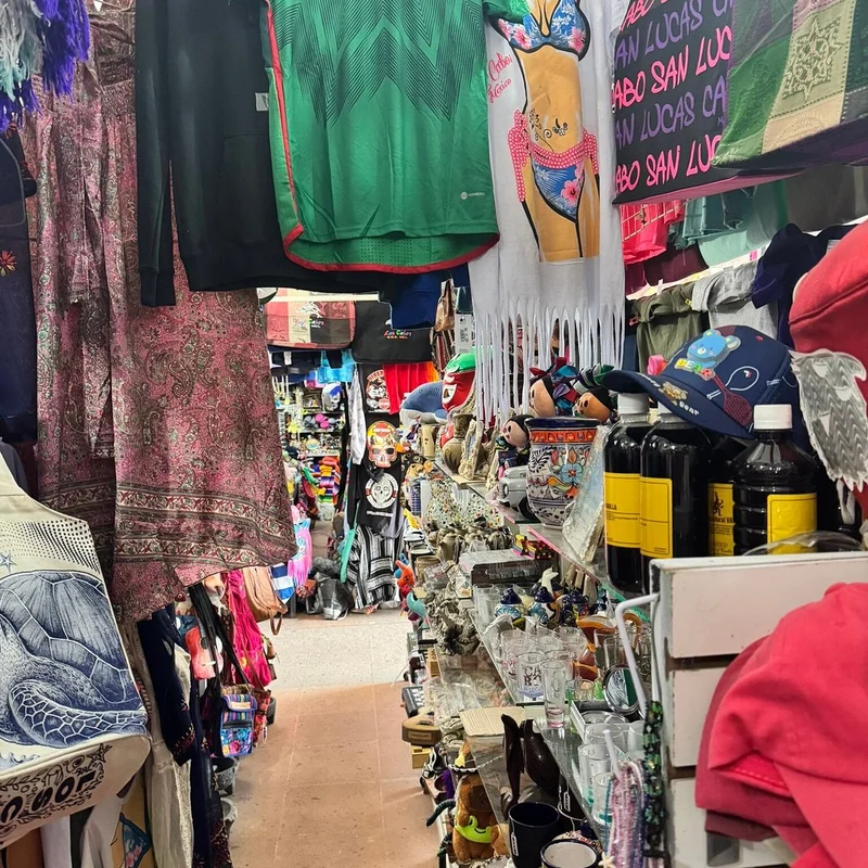 Mercado Popular Cabo San Lucas